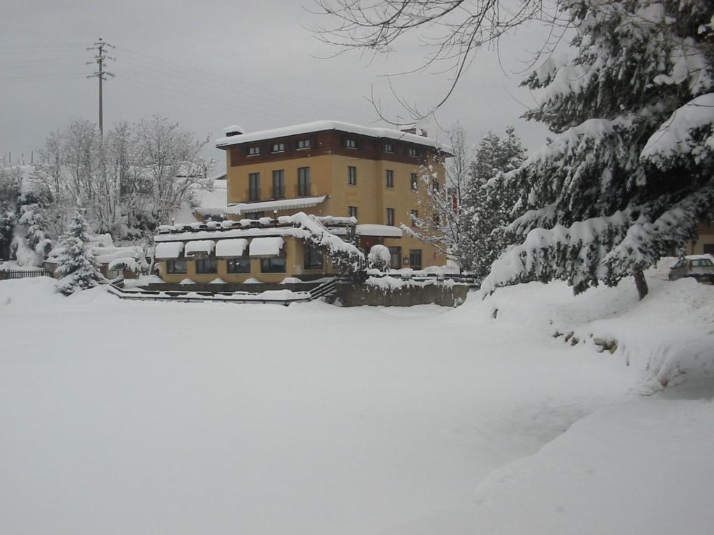 Albergo Aurora Canzolino Exterior photo